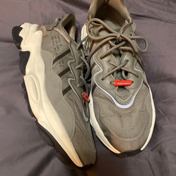 ozweego shoes olive